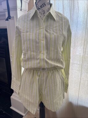 ALO Yoga Light Lime & White Striped Lounge Top